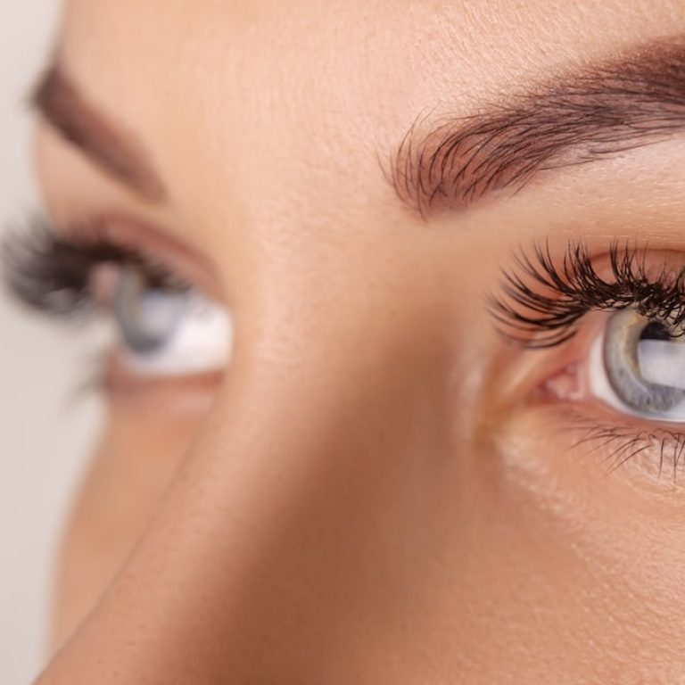 04 Around Eyes eyelash-extension-procedure-woman-eye-with-long-e-2025-01-29-04-37-40-utc-min